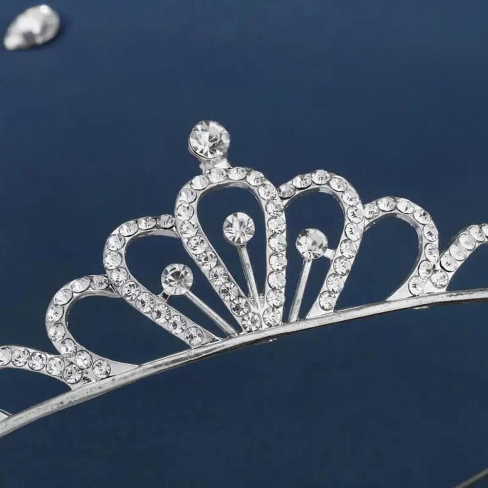 Princess Style Rhinestone Crown - Picture 3 of 4